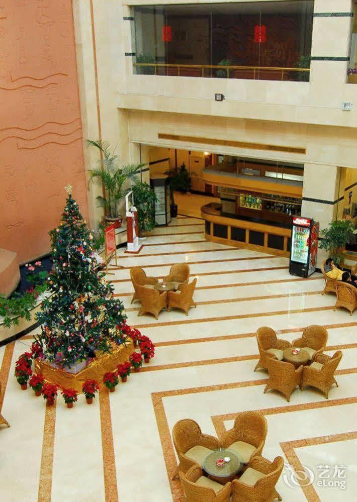 Adange Resort Hotel Лицзян Экстерьер фото