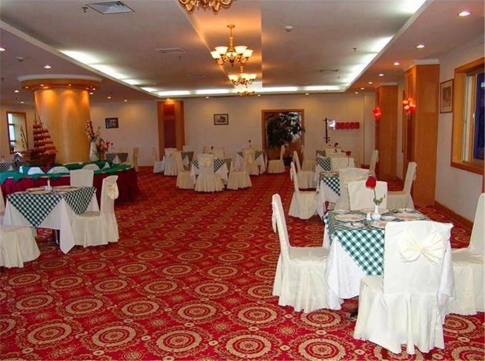 Adange Resort Hotel Лицзян Экстерьер фото
