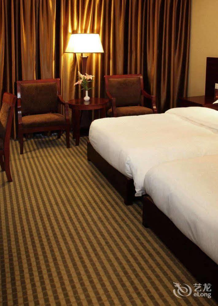 Adange Resort Hotel Лицзян Экстерьер фото