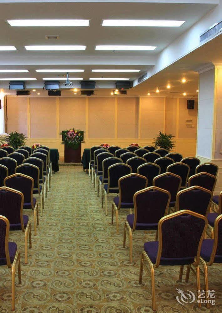 Adange Resort Hotel Лицзян Экстерьер фото