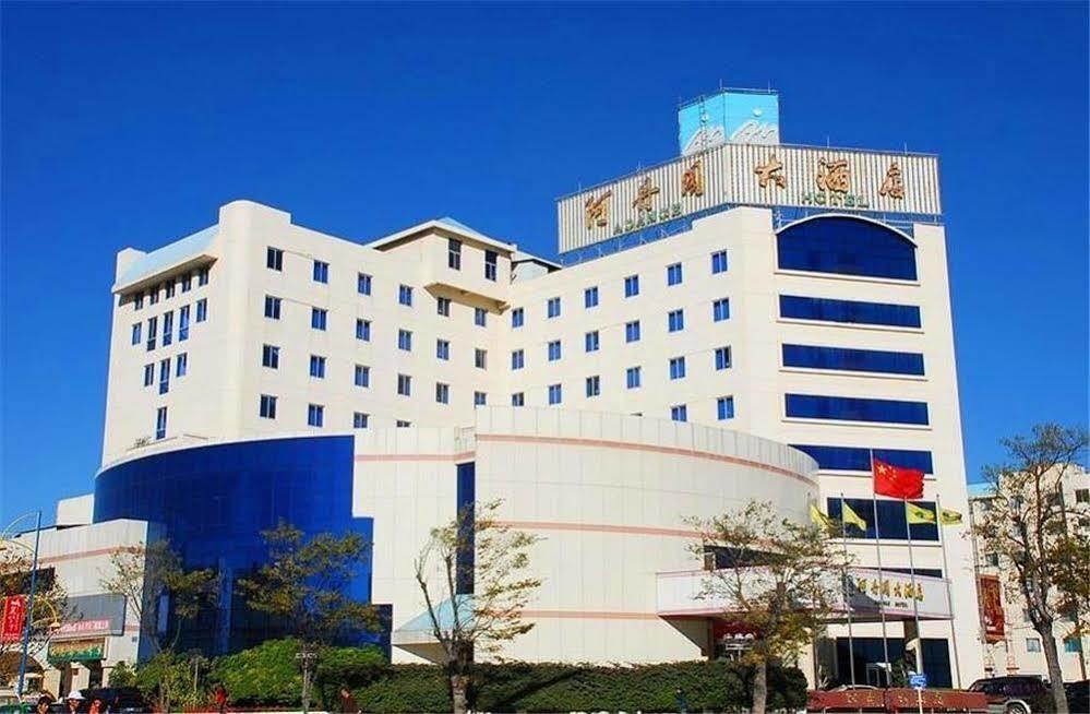 Adange Resort Hotel Лицзян Экстерьер фото