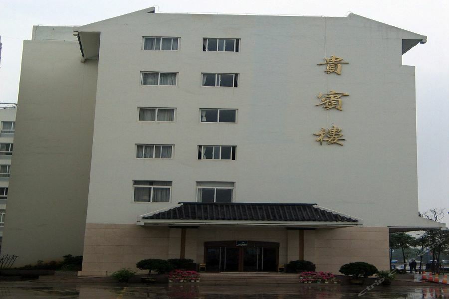 Adange Resort Hotel Лицзян Экстерьер фото