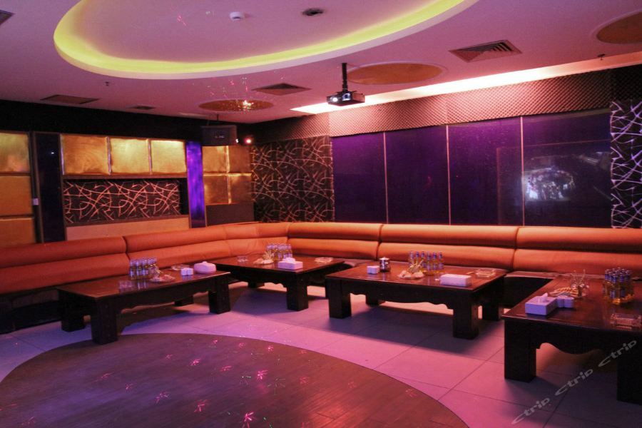 Adange Resort Hotel Лицзян Экстерьер фото