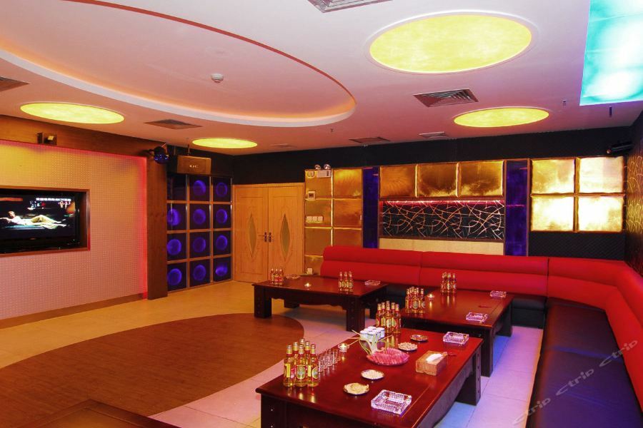 Adange Resort Hotel Лицзян Экстерьер фото