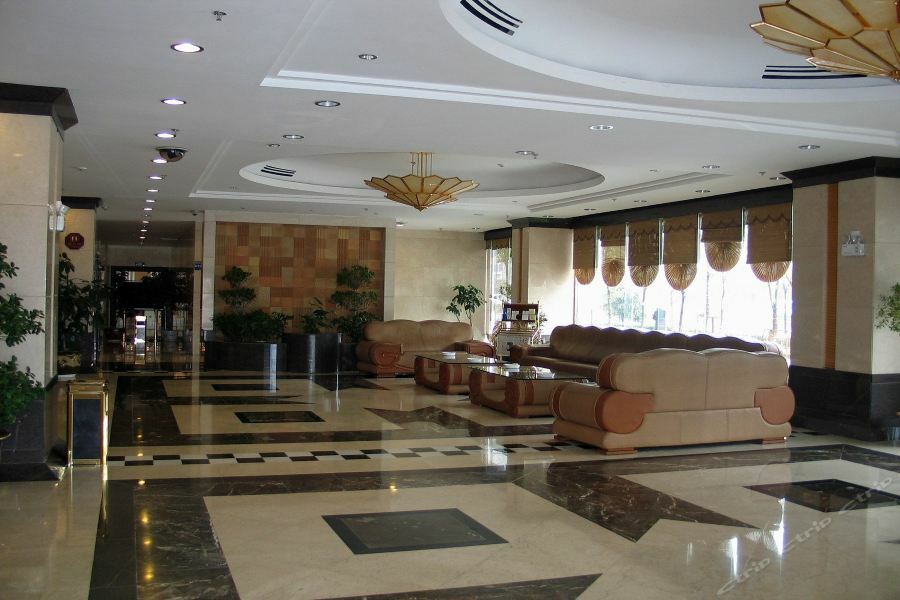 Adange Resort Hotel Лицзян Экстерьер фото